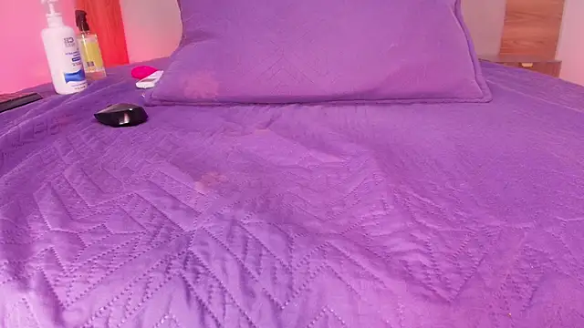 Auroraa_miller: онлайн-секс-чат