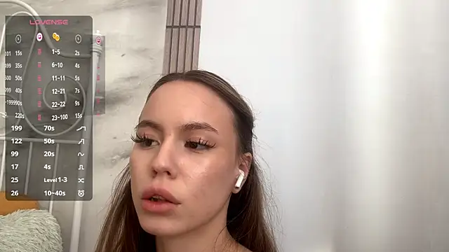 Chat +18 de KitCerveny ao vivo