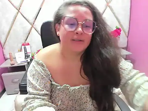 Sarah_Boobs_'s Live XXX Chat