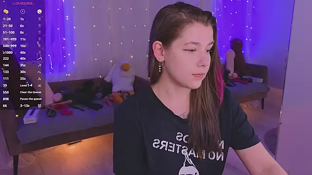 Mira_Falls 现场XXX聊天