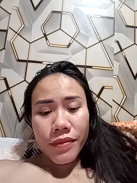 Hotsquirter_10 在線直播表演