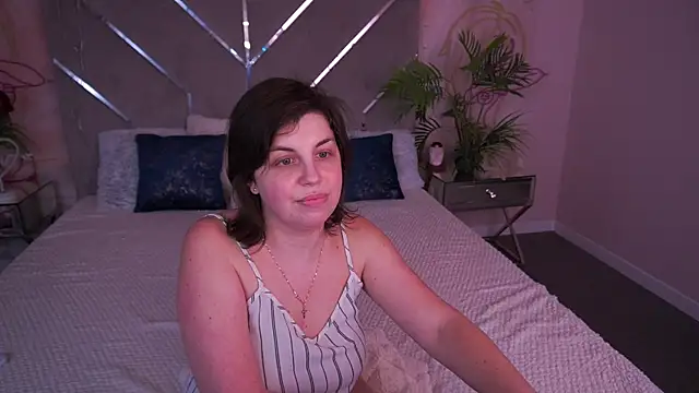 MirandaWong's Live XXX Chat