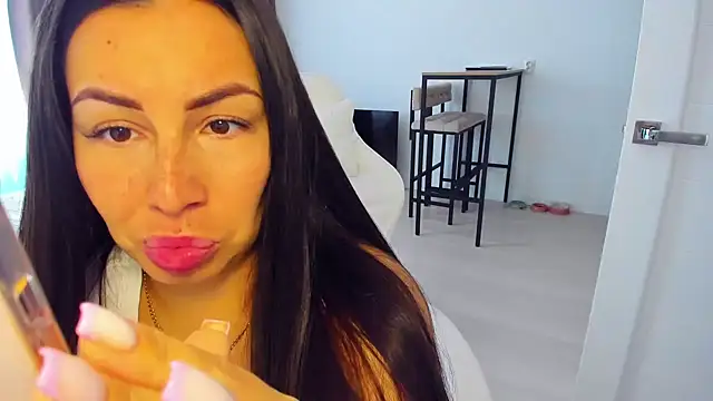 Chatroom XXX en direct de AvisFlowers