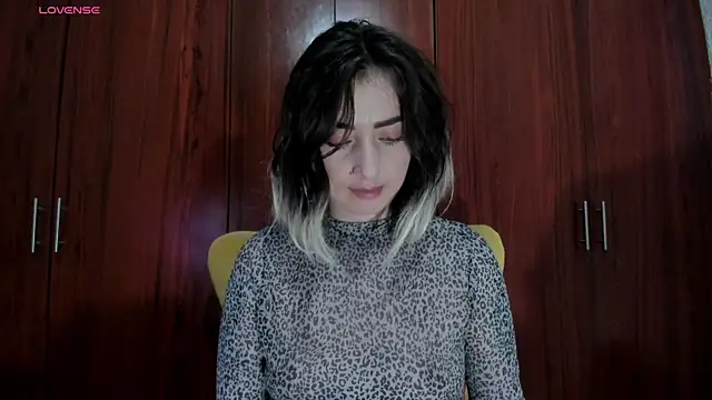 Chatroom XXX en direct de carly_grasso