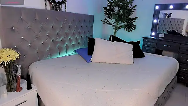 Franciis_4u webcam show