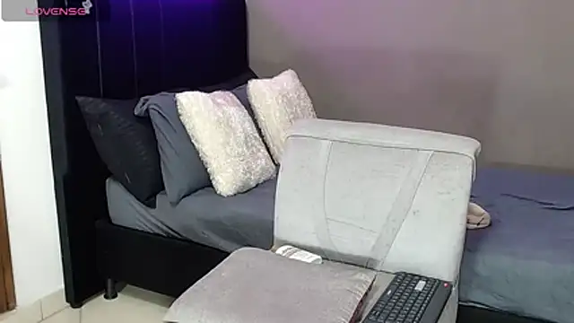 Matteo12_ Show in webcam