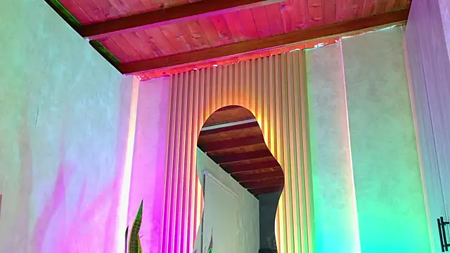 Taurito___: διαδικτυακό σόου στην κάμερα