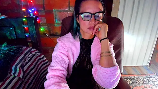 BrianaGarner Live XXX-Chat