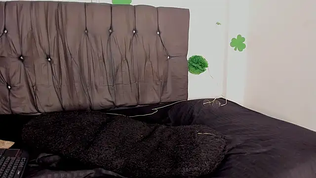 XXX chat uživo modela Gay_Red_Room