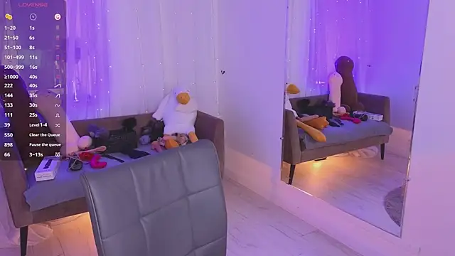 Mira_Falls' Live XXX Chat