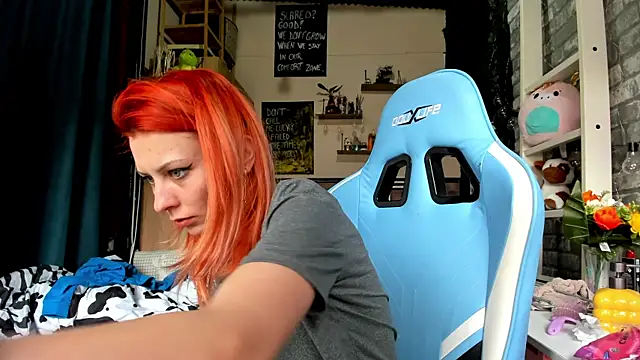 karo123421's Live XXX Chat