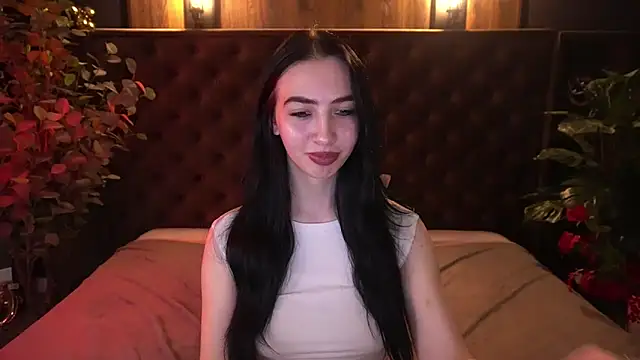 WildKittenX_'s Live XXX Chat