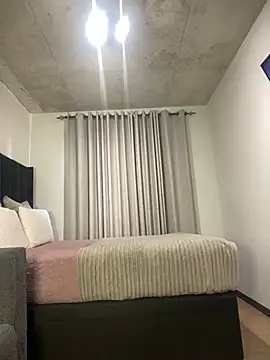 Mercedes_555 ওয়েবক্যাম শো