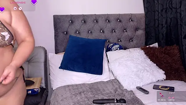 candy_sex_hot_'s Live XXX Chat