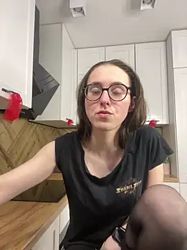 MartiniiSelenna's Live XXX Chat