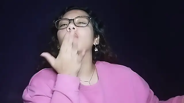 Chat +18 de shio_26 ao vivo