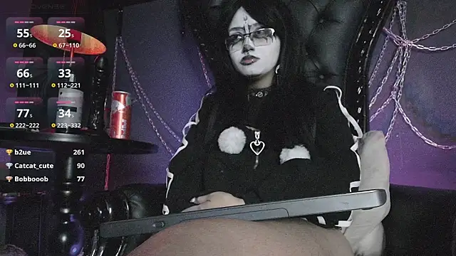 Navier__ Adlı Modelin Canlı XXX Sohbeti