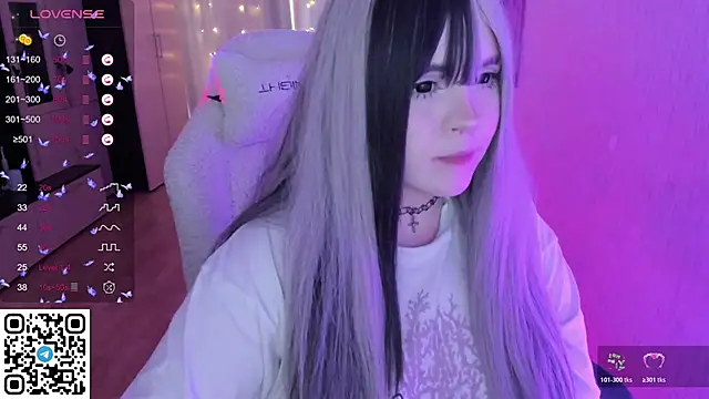 SelenaCute: онлайн-секс-чат