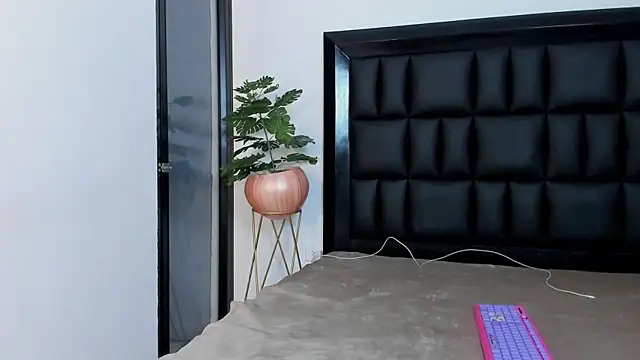 mia_roosee1 live XXX chat