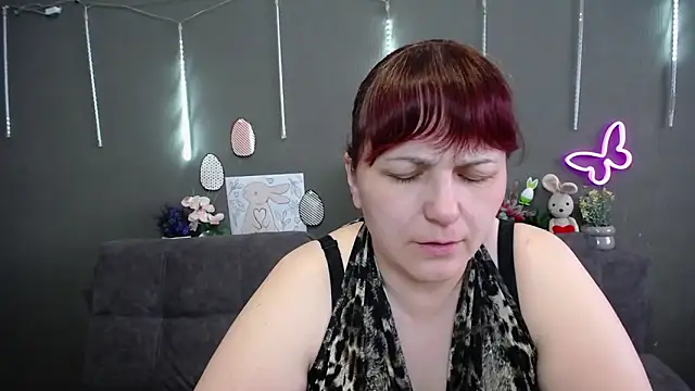 AliceInksSweetty 即時 XXX 聊天