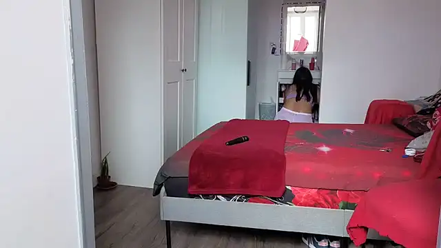 Chat XXX en directo de HotSpicyGujju