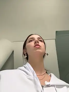 DollyTall Live XXX Chat