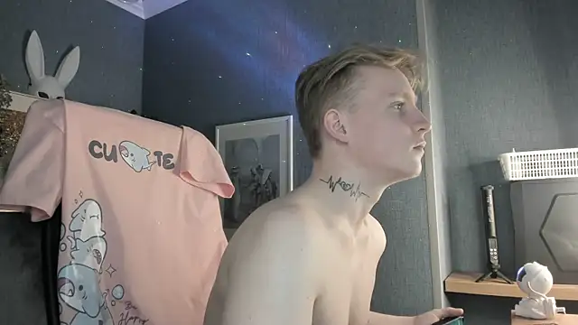 Онлайн чат XXX AlexxSweet