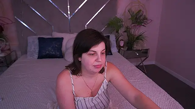 دردشة MirandaWong الجنسية المباشرة