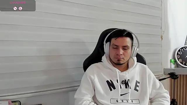 Rick_Adams: διαδικτυακό σόου στην κάμερα