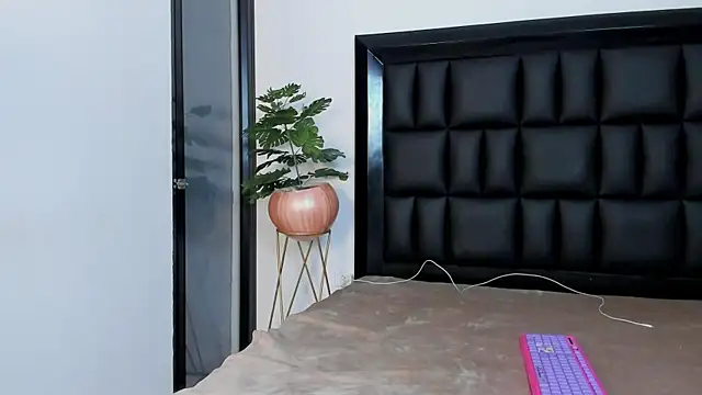 mia_roosee1 Live XXX-Chat