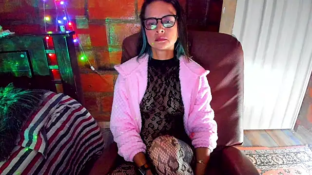 BrianaGarner's Live XXX Chat