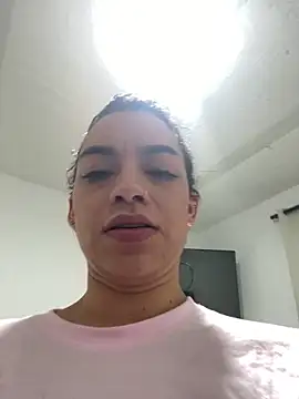 natasha4444: απευθείας συνομιλία ΧΧΧ