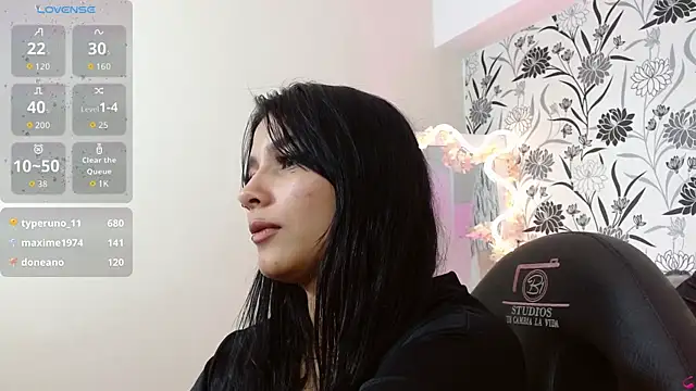 Gaby_tay1のライブXXXチャット