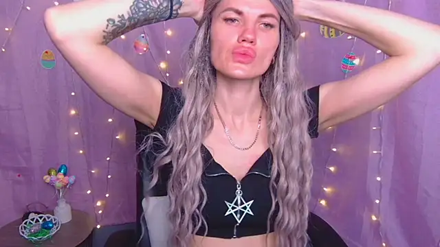 MilaLoona Live XXX-chat