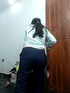 PUNAM456 Adlı Modelin Canlı XXX Sohbeti