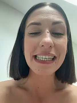 Show de lola_tentatiion na webcam