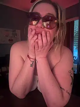 Czat XXX na żywo – Granlady7