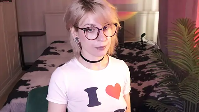 _Moonlight_t's Live XXX Chat