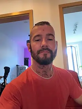 Show modela Shotokaner na web-kameri