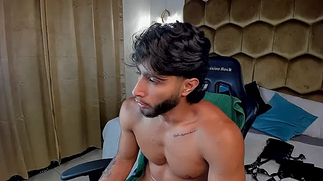 Emmet_CollinsJSのライブXXXチャット