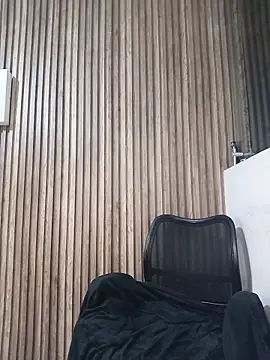 Valk_submissive Chat XXX in diretta