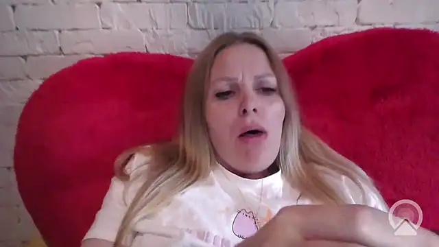 Czat XXX na żywo – Angel_girllovemy