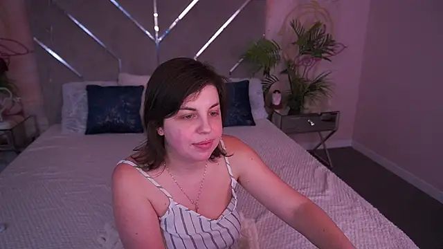 دردشة MirandaWong الجنسية المباشرة