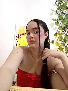 TrixieRosse Chat XXX in diretta