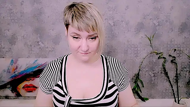 Djullia Live XXX Chat