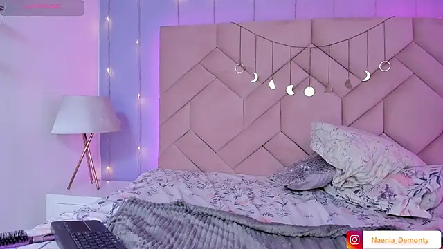 NaeniaDemon_ – Naživo XXX chat