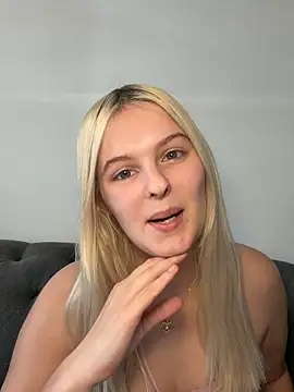 Allylove03 Show in webcam