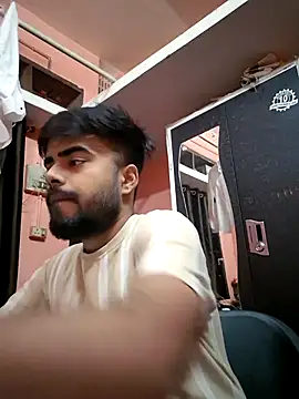 soniriyaa010101 Show in webcam