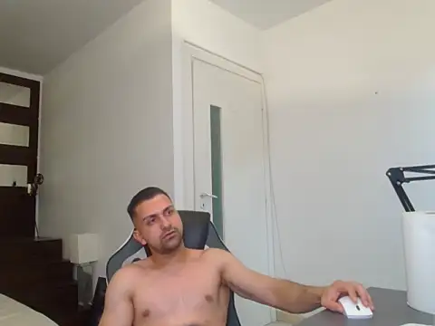 BryceReign 现场XXX聊天