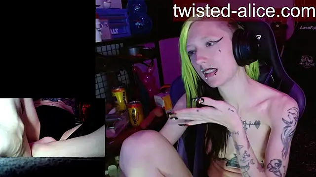 Twisted_Alice Live XXX-chat